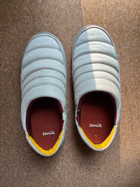 Cream Sanuk Puffy Chiller Shoe